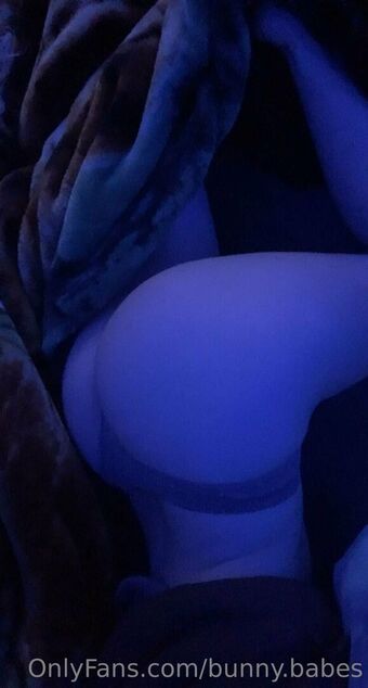 floatingfae Meztelen Kiszivárgások OnlyFans Fotó 5