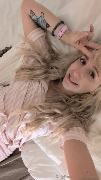 freemoon Meztelen Kiszivárgások OnlyFans Fotó 32