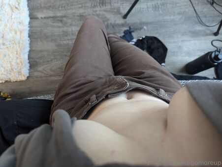 gomoreup Meztelen Kiszivárgások OnlyFans Fotó 20