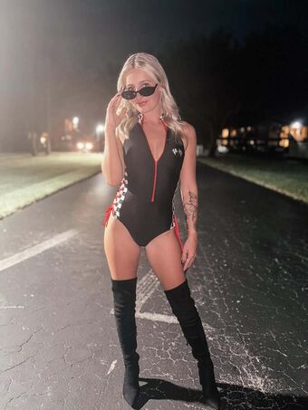 Grayson Eckhardt Meztelen Kiszivárgások OnlyFans Fotó 6