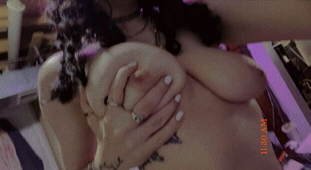 Halley Meztelen Kiszivárgások OnlyFans Fotó 17