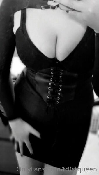 ic3queen Meztelen Kiszivárgások OnlyFans Fotó 1