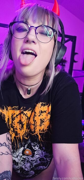 IceRocker Meztelen Kiszivárgások OnlyFans Fotó 58