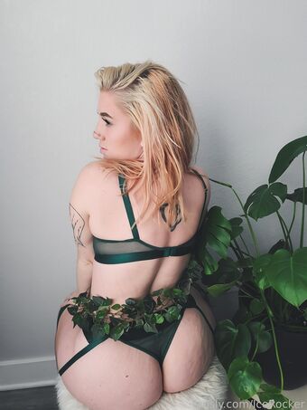 IceRocker Meztelen Kiszivárgások OnlyFans Fotó 63