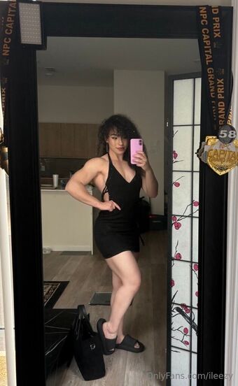 ileezy Meztelen Kiszivárgások OnlyFans Fotó 18