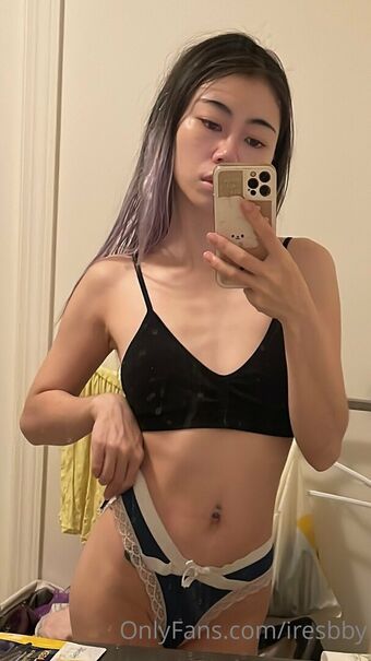 Iresbby Meztelen Kiszivárgások OnlyFans Fotó 15