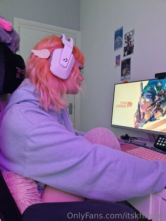 itskhloelol