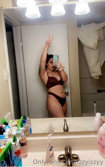 izzyizzyy Meztelen Kiszivárgások OnlyFans Fotó 5