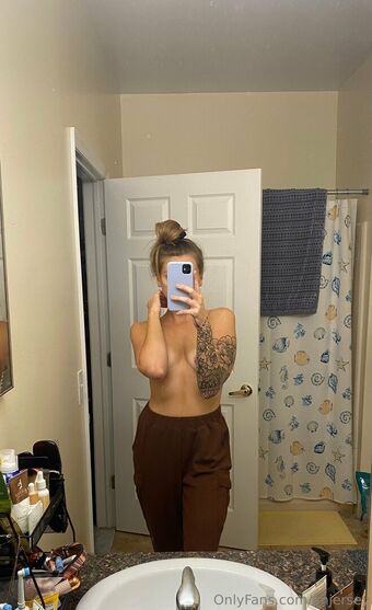 Jersey Meztelen Kiszivárgások OnlyFans Fotó 12