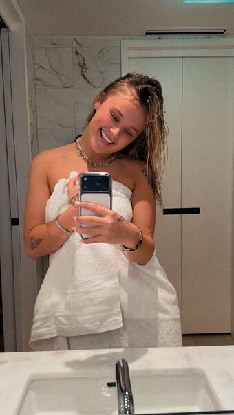 Jojo Siwa Meztelen Kiszivárgások OnlyFans Fotó 132
