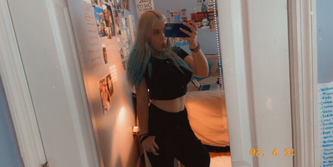 Jules Meztelen Kiszivárgások OnlyFans Fotó 2
