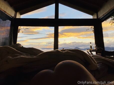 juli_moi Meztelen Kiszivárgások OnlyFans Fotó 3