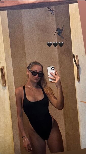 Jutta Leerdam Meztelen Kiszivárgások OnlyFans Fotó 9