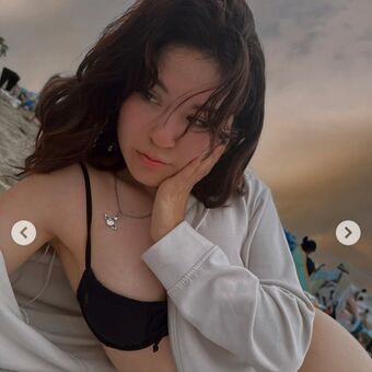 Kariwahh Meztelen Kiszivárgások OnlyFans Fotó 37