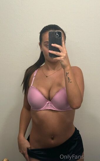 Laina Bell Meztelen Kiszivárgások OnlyFans Fotó 24