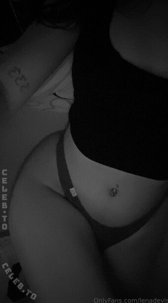 Lena Devis Meztelen Kiszivárgások OnlyFans Fotó 22