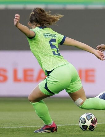 Lena Oberdorf Meztelen Kiszivárgások OnlyFans Fotó 41