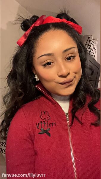 lilyluvrr Meztelen Kiszivárgások OnlyFans Fotó 31