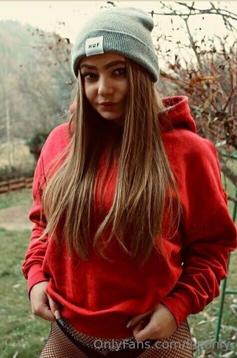 livionly Meztelen Kiszivárgások OnlyFans Fotó 36