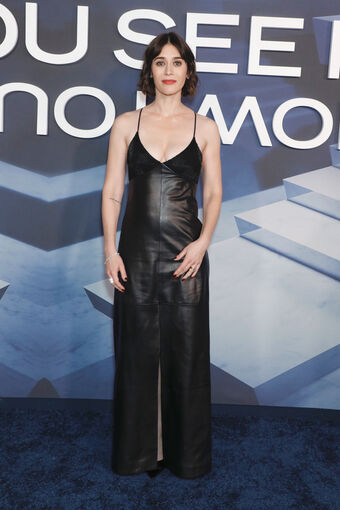 Lizzy Caplan Meztelen Kiszivárgások OnlyFans Fotó 58