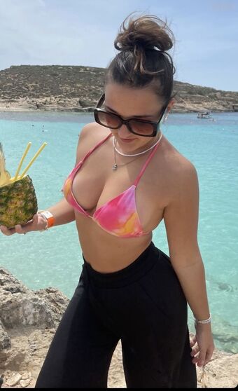 Lotti Aisha Greinwald