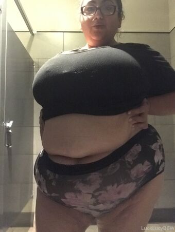 lucklucy Meztelen Kiszivárgások OnlyFans Fotó 15