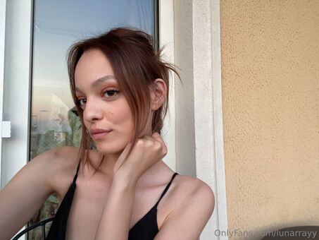lunarrayy Meztelen Kiszivárgások OnlyFans Fotó 17