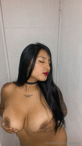 M4rian27 Meztelen Kiszivárgások OnlyFans Fotó 29