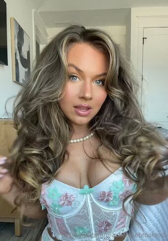 MacKenzie Brooke