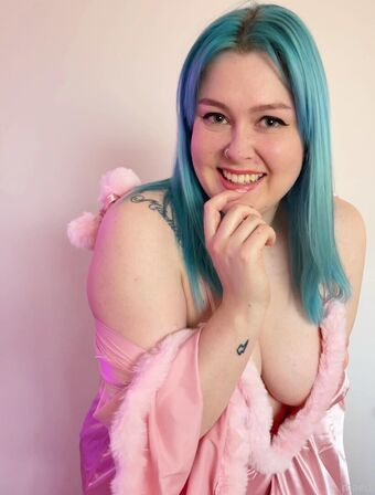 maedi Meztelen Kiszivárgások OnlyFans Fotó 2