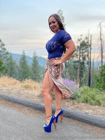 marriedandheelsof Meztelen Kiszivárgások OnlyFans Fotó 72