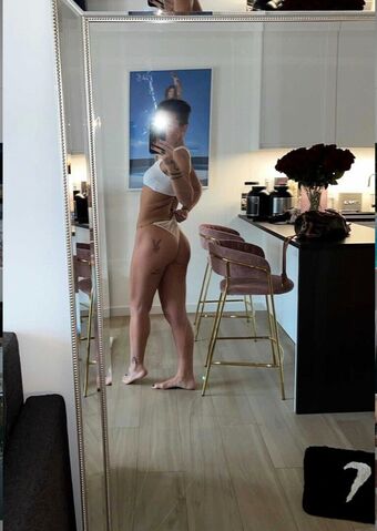 Marta Linkiewicz Meztelen Kiszivárgások OnlyFans Fotó 2