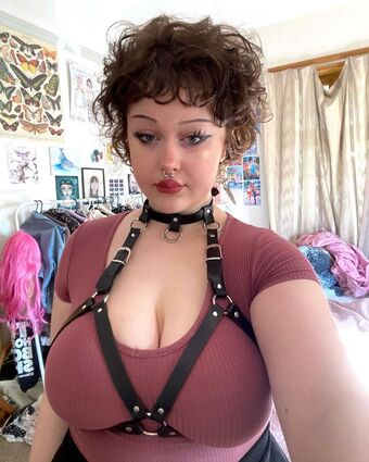 Milabloom Meztelen Kiszivárgások OnlyFans Fotó 3