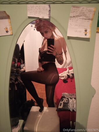 millenesg Meztelen Kiszivárgások OnlyFans Fotó 8