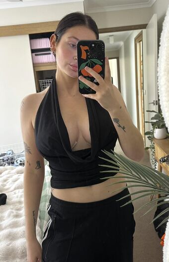 Milli Long Meztelen Kiszivárgások OnlyFans Fotó 2