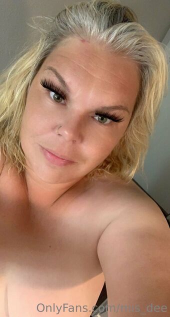 mis_dee Meztelen Kiszivárgások OnlyFans Fotó 15