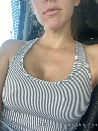 modelginger Meztelen Kiszivárgások OnlyFans Fotó 4