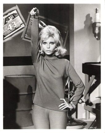 Nancy Sinatra Meztelen Kiszivárgások OnlyFans Fotó 18