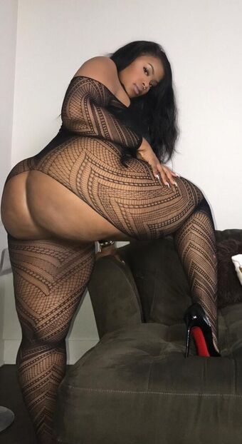 narsss Meztelen Kiszivárgások OnlyFans Fotó 6