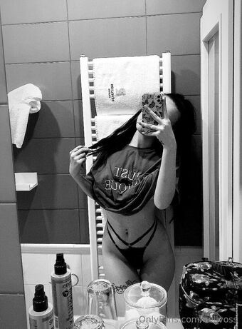 nellvoss Meztelen Kiszivárgások OnlyFans Fotó 2