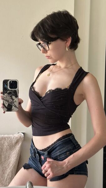 Newinsight Meztelen Kiszivárgások OnlyFans Fotó 26