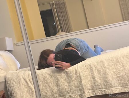nicolesv21 Meztelen Kiszivárgások OnlyFans Fotó 22