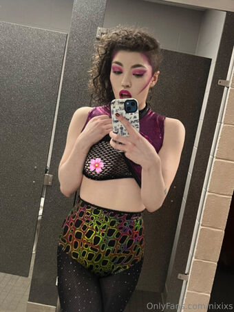 Nixi XS Meztelen Kiszivárgások OnlyFans Fotó 11