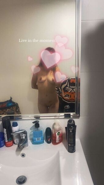 Orange Meztelen Kiszivárgások OnlyFans Fotó 26