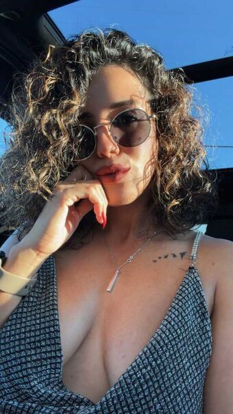 Oshi.az Meztelen Kiszivárgások OnlyFans Fotó 9