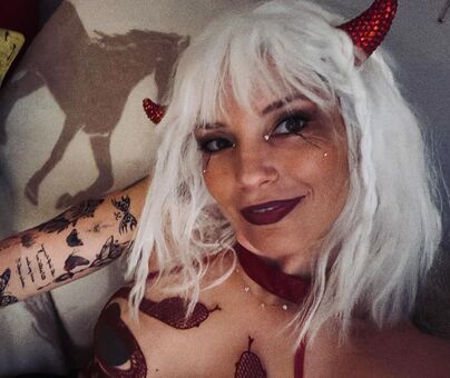 Perdita Weeks Meztelen Kiszivárgások OnlyFans Fotó 5