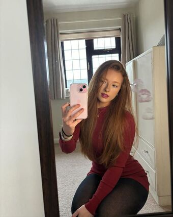phoebeisginger