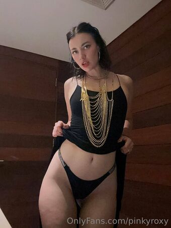pinkyroxy Meztelen Kiszivárgások OnlyFans Fotó 14
