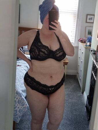 PixieUk27 Meztelen Kiszivárgások OnlyFans Fotó 8