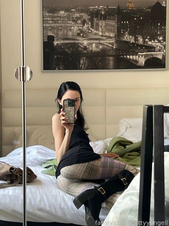 prettyyangell Meztelen Kiszivárgások OnlyFans Fotó 39